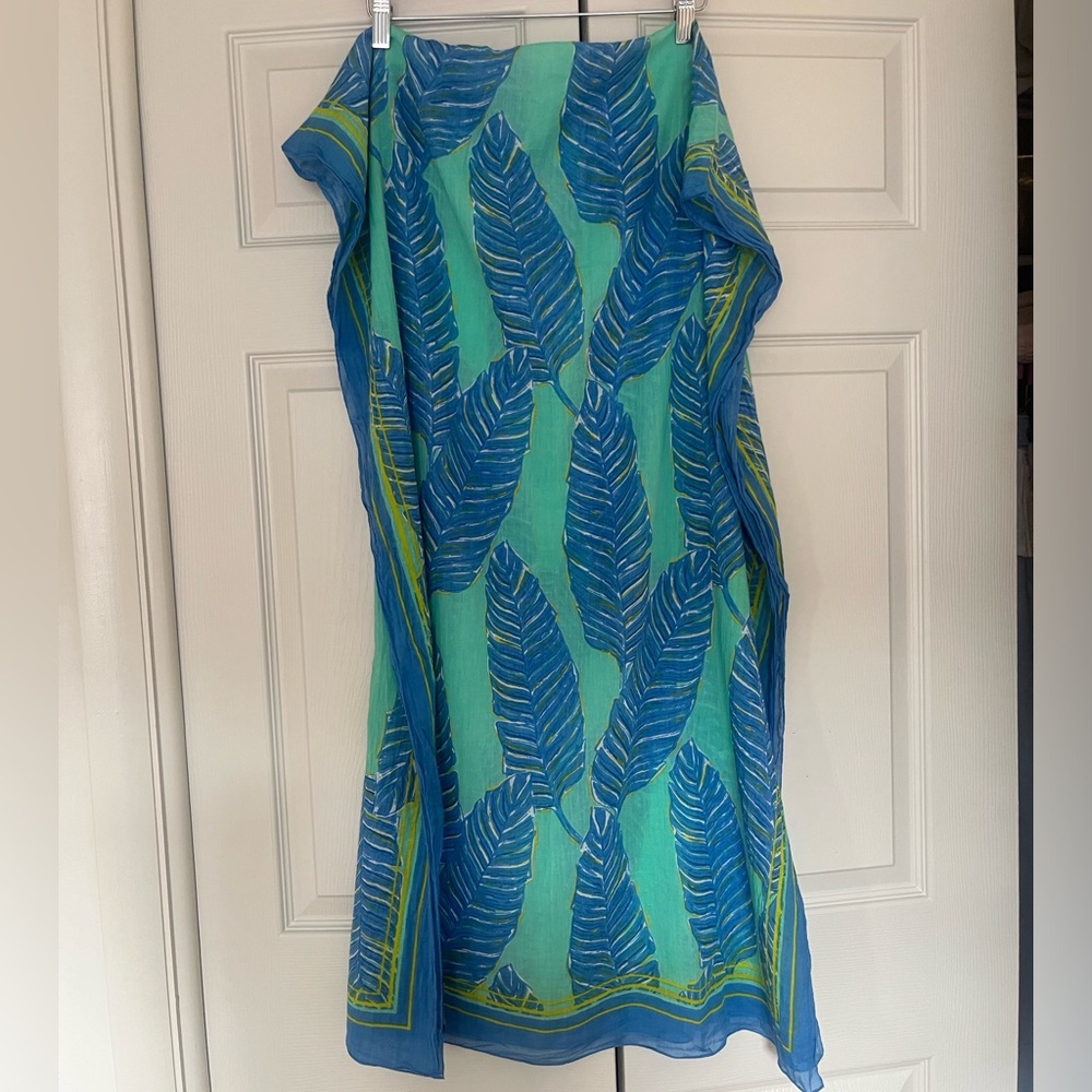 Vineyard Vines Blue and Teal Leaf Print Scarf Wrap